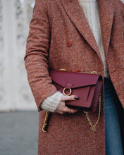 Load image into Gallery viewer, The Envelope Chain Crossbody - Wine Red
